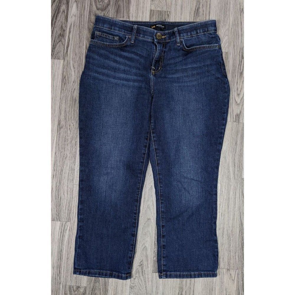 Lee Medium Regular Fit Mid Rise Embroidered Denim Blue Jean Capris